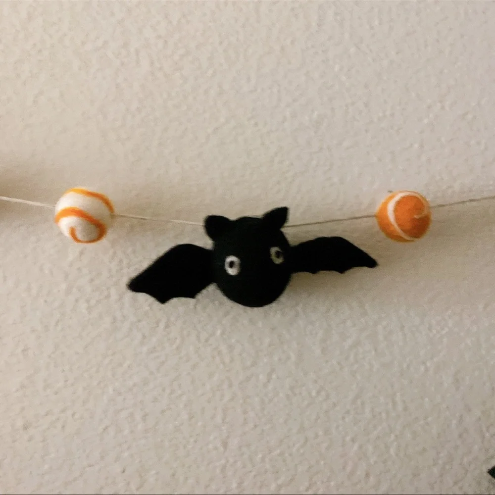 LAST ONE🔥 Jack o lantern Black Feltball Halloween Garland Bat Pumpkin Felt